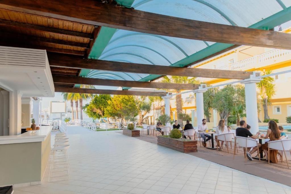 Olive Grove Aparthotel Kavos Exterior photo